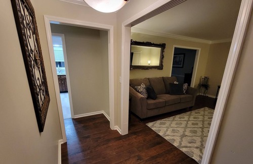 Audubon House | Cozy Ranch house. Centrally located. 4br 3bath. Just minutes to everywhere.