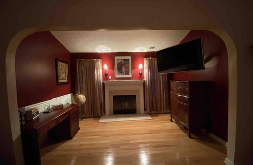 Hiram House | Cozy ranch style home within quiet community