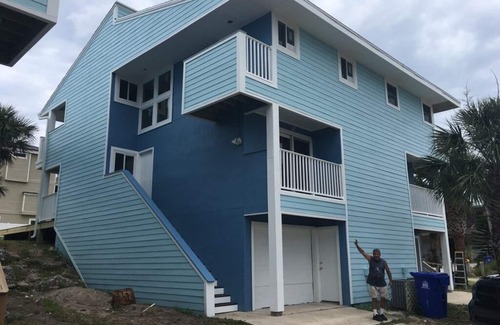 Butler Beach House | Cozy Relaxation on Crescent Beach