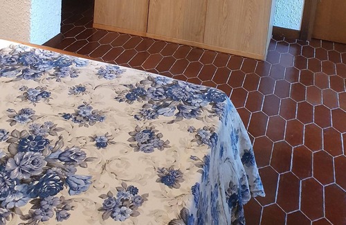 Sala Comacina House | Cozy relaxing apartment with garden and views of the lake and mountains