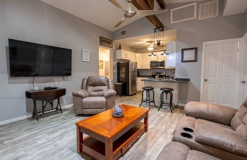 Forest City House | Cozy Renovated Retreat with Tranquil Outdoors