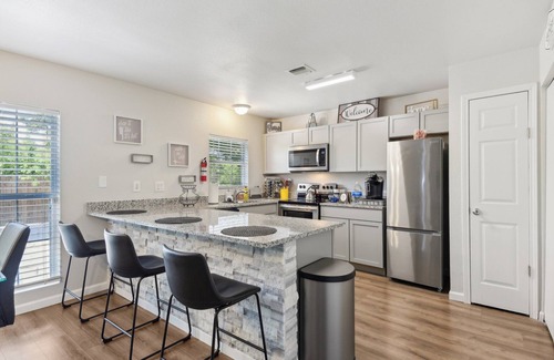 Babcock North House | Cozy Rental Near Medical Center, UTSA, Six Flags, Lackland AFB, La Cantera, Rim