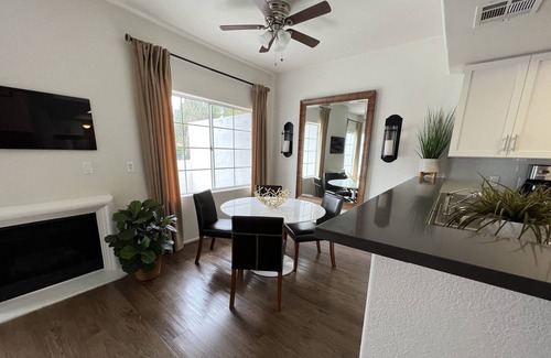 Reseda House | Cozy Reseda Home for Travel Professional