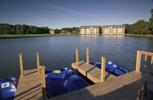 Lake Delton Condo | Cozy Retreat: 2BR King Suite @ Wyndham Tamarack