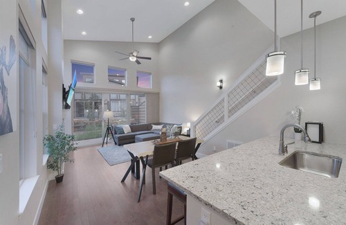 Rendezvous House | Cozy retreat and steps from trails, river, bus and easily walkable to downtown