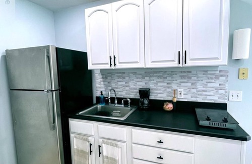 St. Augustine House | Cozy Retreat! Beach 12-Min, Old St. Aug 18-Min