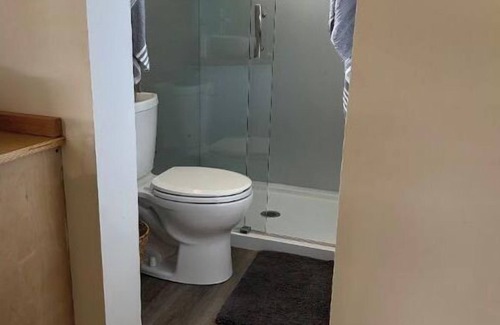 Saanich West Apartment | Cozy retreat in quiet Royal Oak neighbourhood.