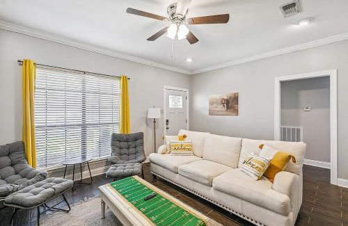 Highlands - Perkins House | Cozy Retreat in the Heart of Baton Rouge