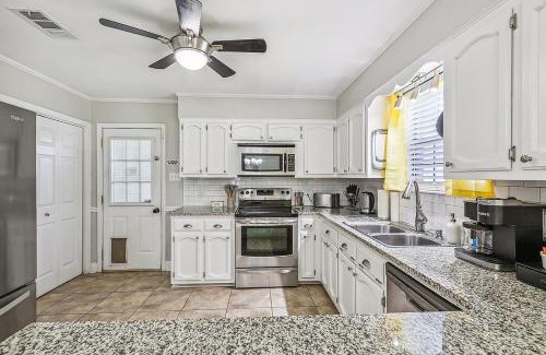Highlands - Perkins House | Cozy Retreat in the Heart of Baton Rouge
