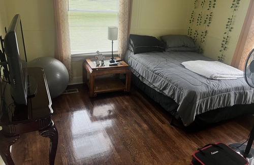 Downtown Little Rock House | Cozy retreat minutes from the Airport, Simmons Bank arena, River Market