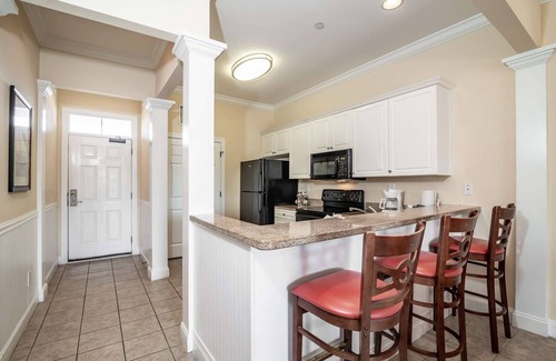 North Litchfield Beach Apartment | Cozy Retreat Near The Ocean | Outdoor Pool. Resort View Suite