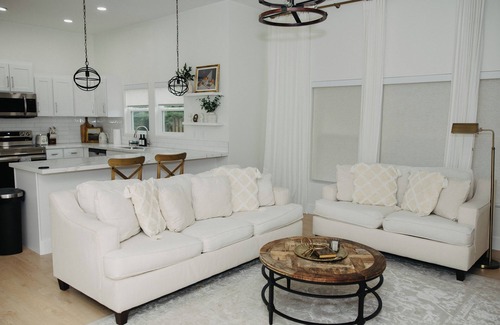 Saxon House | Cozy Retreat Near Spartanburg with AC and WiFi