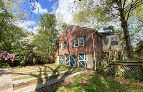 Shandon House | Cozy retreat near Williams Brice/Ft. Jackson/UofSC