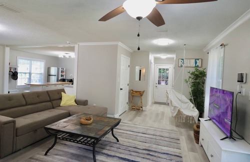 Theodore House | Cozy retreat offers the perfect blend of Southern Charm and modern convenience