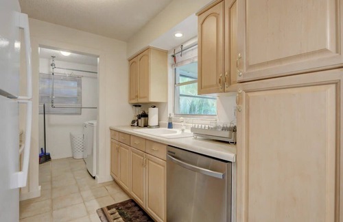Bonita Springs House | Cozy Retreat: Privacy & Outdoor Charm