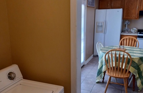 Brighton House | COZY RETREAT quiet relaxation minutes from Downtown Bham & Crossplex. Ala Adven.