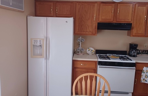 Brighton House | COZY RETREAT quiet relaxation minutes from Downtown Bham & Crossplex. Ala Adven.