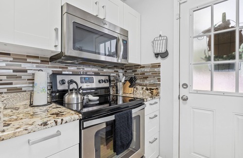 Northeast Raleigh House | Cozy Retreat with Pool - Your Home Away from Home by RedAwning