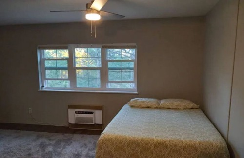 Surfside Beach Apartment | Cozy river view penthouse for 2