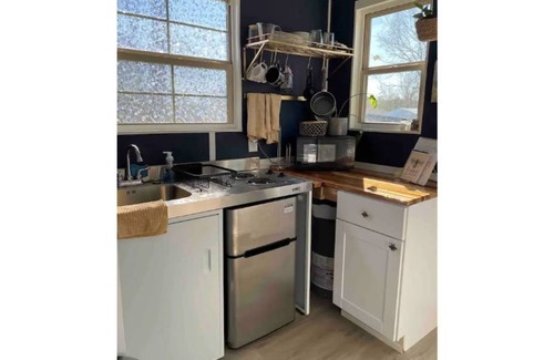 Gulfport House | COZY Riverfront Oasis~ Close to Casinos & DT!