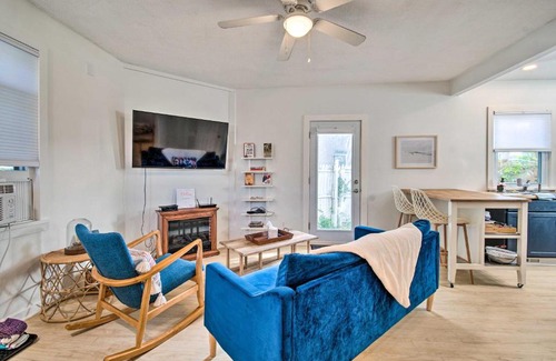 Downtown Rochester Apartment | Cozy Rochester Gem Patio, Downtown Location!