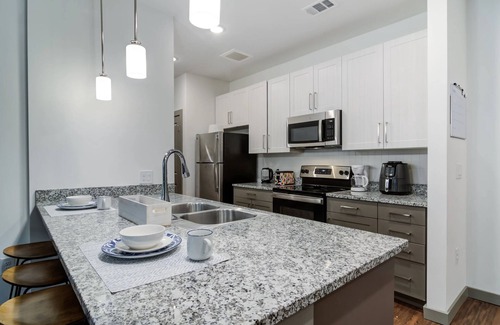 Town Center Apartment | Cozy room for rent in 2x2 unit near Kennesaw GA & KSU