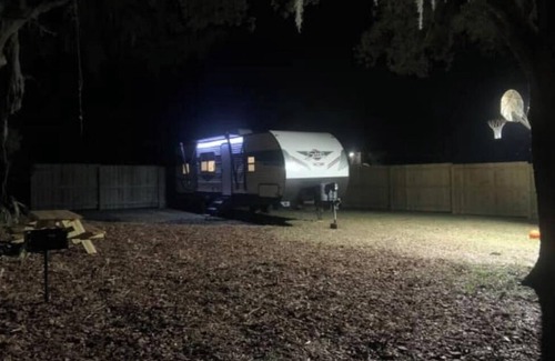 Crystal River House | Cozy RV in delightful Crystal River with WiFi, AC