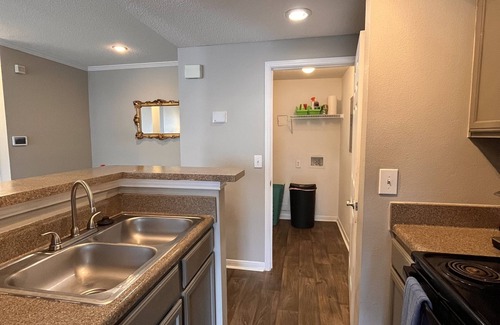 Lake Purdy Apartment | Cozy, Safe 1BDRM w/Balcony & amenities. Close to HWY 280 & major hospitals