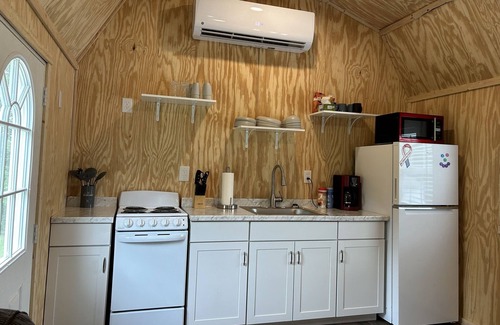 Eminence Cabin | Cozy, secluded cabin in the middle of the Ozark National Scenic Riverways.