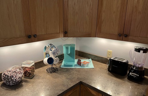 Edinboro Apartment | Cozy second-floor apartment on Edinboro Lake