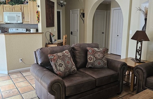 Oak Creek House | Cozy Sedona Get-Away Sleeps 6