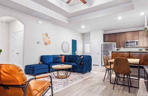 Seguin House | Cozy Seguin 3BR 2 BA l Family & Travel Friendly
