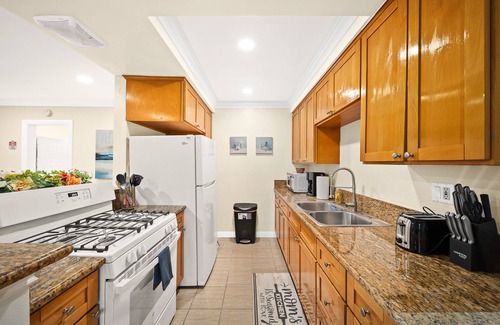 Alhambra House | Cozy & Serene ~ 12mins to Downtown LA