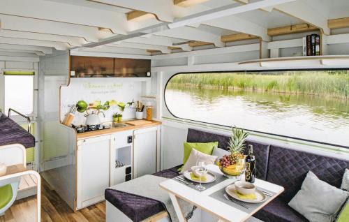 Havelsee Boat Rental | Cozy Ship In Havelsee Ot Kützkow