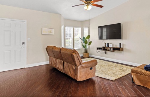 Pumpkin Center House | Cozy Silver Creek Luxury