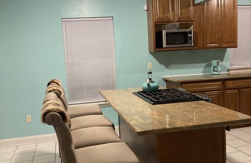 Fairgrounds House | Cozy single family house with all the comfortable amenity downtown New Orleans.