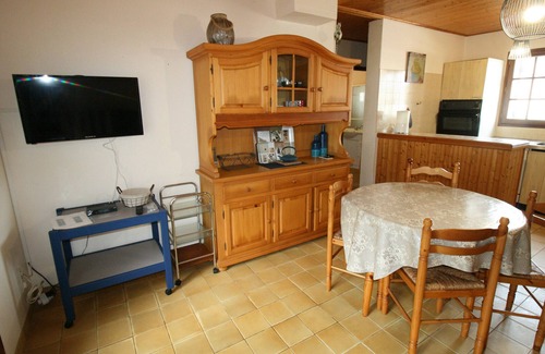 La Tranche-sur-Mer House | Cozy Single-Storey House Near Forest, 500m from Beach, Parking Included
