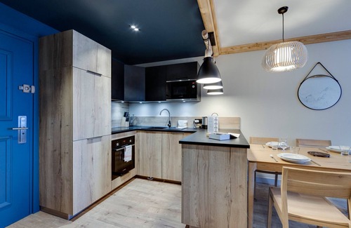 Arc-1950 Apartment | Cozy Ski-In/Ski-Out Apartment with Pool & Jacuzzi in Pedestrian Arc 1950