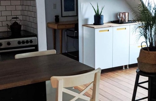 Big Indian Apartment | Cozy ski retreat 5min to Belleayre Mountain, Pet-Friendly!