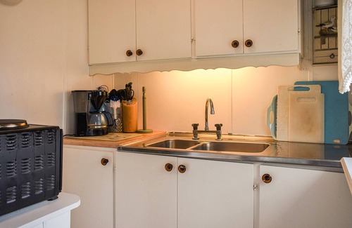 Osby House | Cozy small cottage in the countryside on a lake property with its own jetty