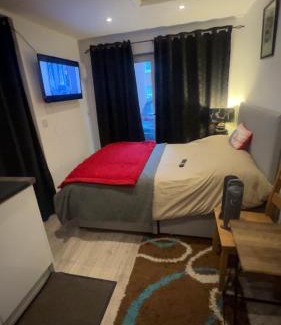 Peterborough Apartment | Cozy small studio