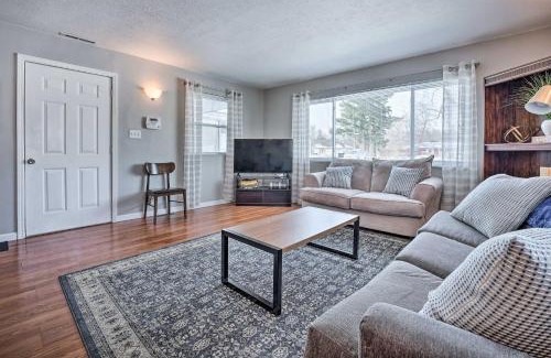 South Bend House | Cozy South Bend Retreat Less Than 2 Mi to Notre Dame!