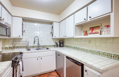 Northeast Santa Fe Apartment | Cozy Southwest Style Santa Fe Condo!
