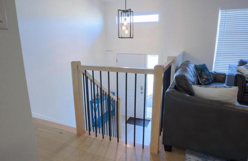 Moncton House | Cozy & Spacious 3BR Home in Moncton
