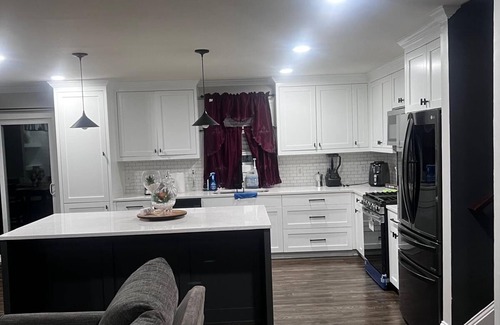Loganville House | Cozy/spacious split level house.
