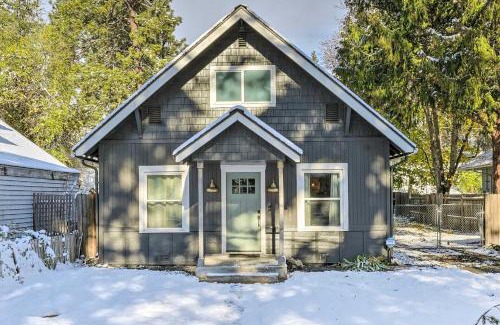South Perry District House | Cozy Spokane Getaway Near Golfing and Skiing!