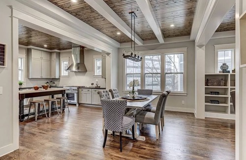 Hillsboro West End House | Cozy sprawling home nestled just outside downtown Nashville, Hillsboro West end