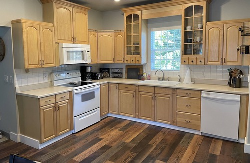 St. Maries House | Cozy St. Maries House with Private Dock on St. Joe River!