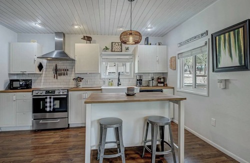 Pine House | Cozy Starlight Cottage/Boho/Dog Friendly