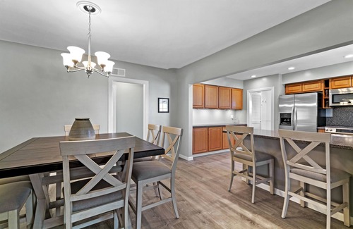 Lake Hughes House | Cozy stay at the Lake Hughes Inn